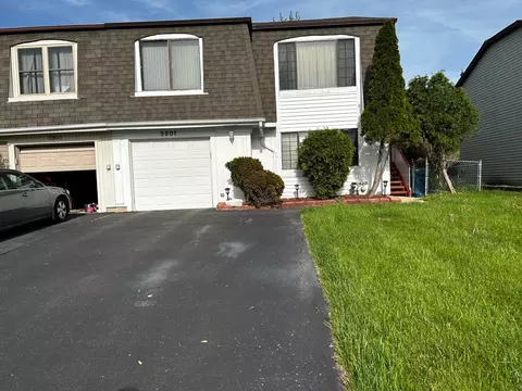 3901 Sandpiper Dr, Hanover Park, IL 60133