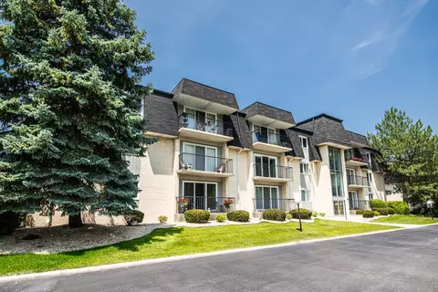 18511 Wentworth Ave #1B, Lansing, IL 60438