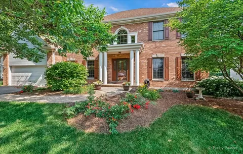 539 Prairie Ridge Ln, North Aurora, IL 60542