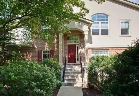 500 S Commons Ct, Deerfield, IL 60015
