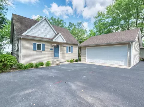 21 Hole In The Wall Ct, Wilmington, IL 60481