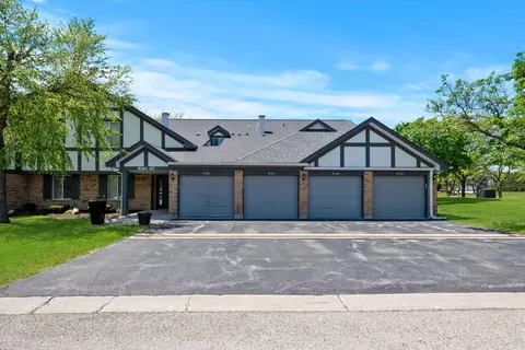 9163 Fairmont Ct #70, Orland Park, IL 60462