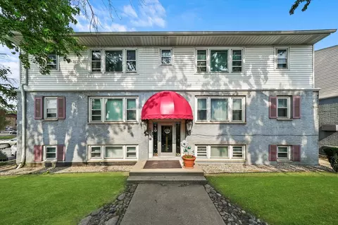 9447 Kelvin Ln #2991, Schiller Park, IL 60176