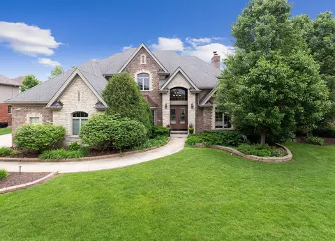 12507 Briarcliffe Dr, Lemont, IL 60439