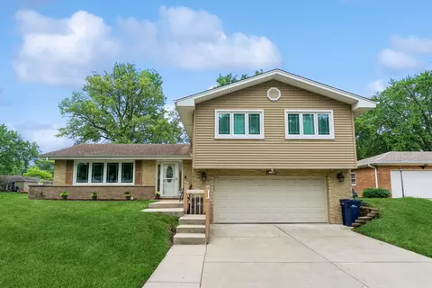 8617 W 144th St, Orland Park, IL 60462