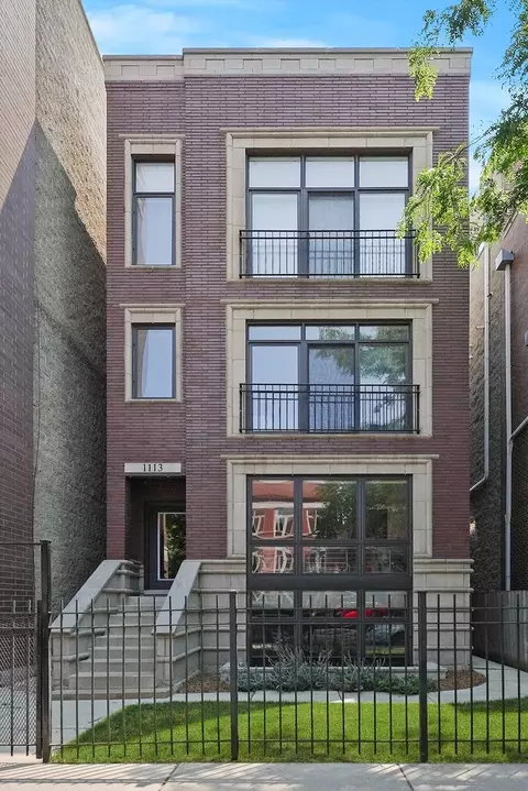 1113 N Hermitage Ave #1, Chicago, IL 60622