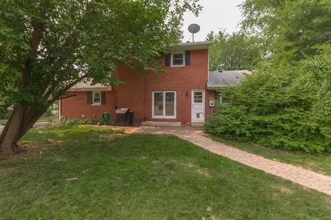 902 Crestline Dr, Normal, IL 61761 photo 31