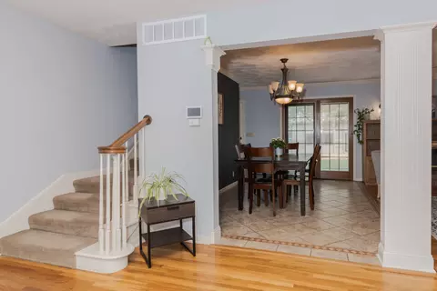 902 Crestline Dr, Normal, IL 61761 photo 5