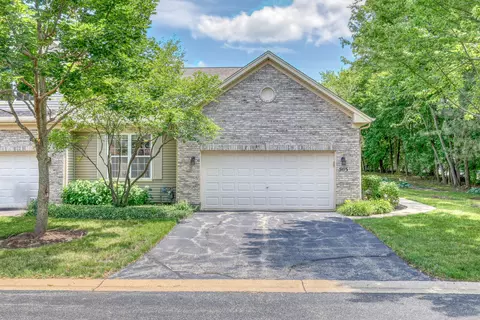 505 Countryfield Ln, Elgin, IL 60120