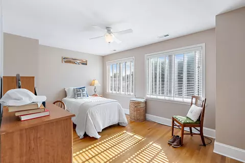 3917 N Octavia Ave, Chicago, IL 60634 photo 17