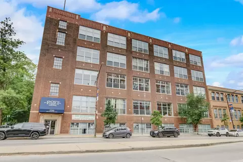 1733 W Irving Park Rd #324, Chicago, IL 60613