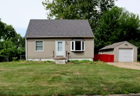 1403 Winding Ln, Champaign, IL 61821