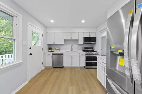 750 Spruce Ln, Bartlett, IL 60103 photo 9