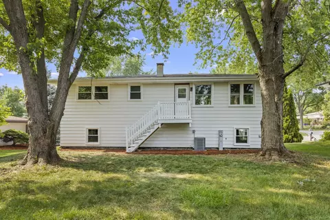 750 Spruce Ln, Bartlett, IL 60103 photo 25