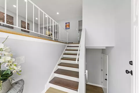 750 Spruce Ln, Bartlett, IL 60103 photo 3
