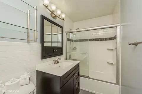 605 E Blaine St, Harvard, IL 60033 photo 7