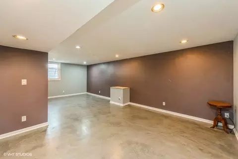 605 E Blaine St, Harvard, IL 60033 photo 11
