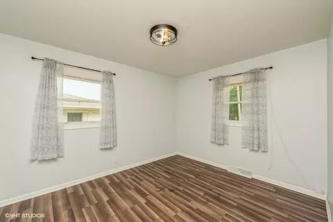 605 E Blaine St, Harvard, IL 60033 photo 10