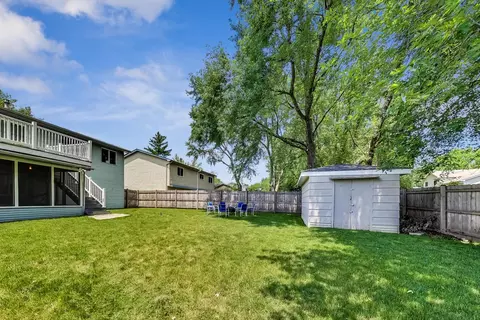 166 Thackeray Dr, Bolingbrook, IL 60440 photo 36