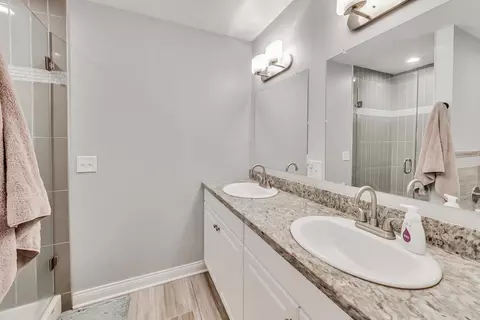 166 Thackeray Dr, Bolingbrook, IL 60440 photo 17