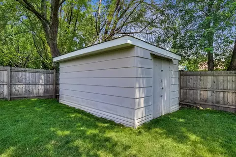 166 Thackeray Dr, Bolingbrook, IL 60440 photo 39