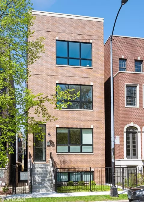 4020 N California Ave #2, Chicago, IL 60618