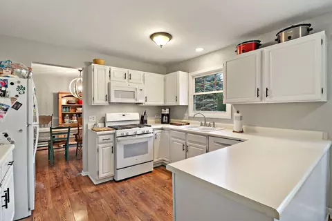 1981 Madison Ave, Gurnee, IL 60031 photo 7