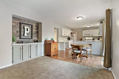 1981 Madison Ave, Gurnee, IL 60031 photo 10