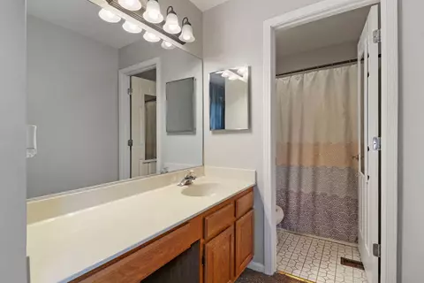 1981 Madison Ave, Gurnee, IL 60031 photo 17