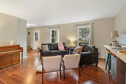1981 Madison Ave, Gurnee, IL 60031 photo 3