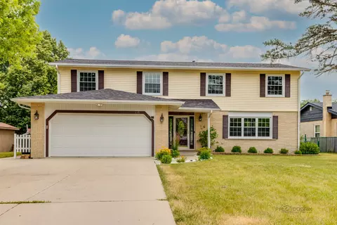 1139 N Smith St, Palatine, IL 60067