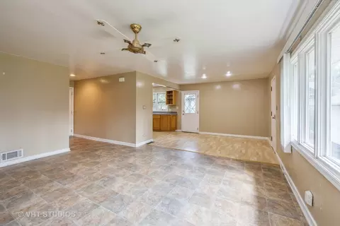 117 68th St, Darien, IL 60561 photo 4