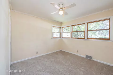 117 68th St, Darien, IL 60561 photo 9