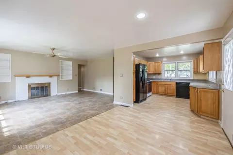 117 68th St, Darien, IL 60561 photo 3