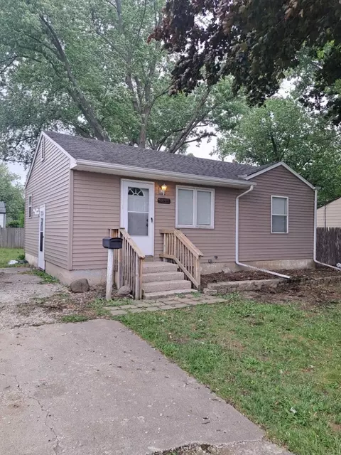 2833 N Butrick St, Waukegan, IL 60087