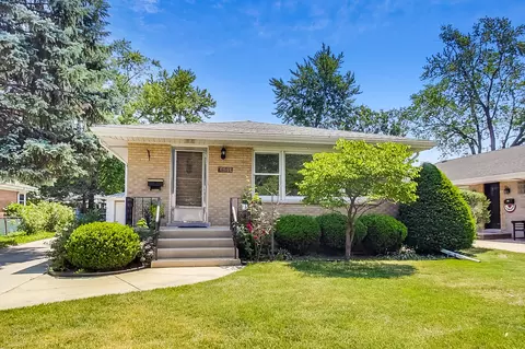 631 Forestview Ave, Park Ridge, IL 60068