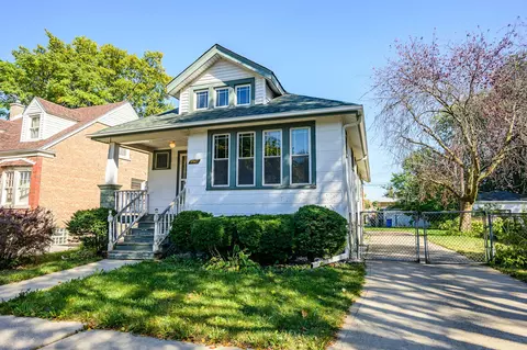 9947 S Emerald Ave, Chicago, IL 60628