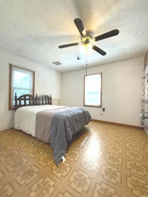 22411 Sherman Rd, Steger, IL 60475 photo 3