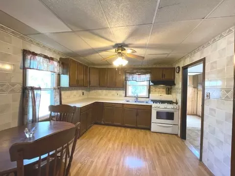 22411 Sherman Rd, Steger, IL 60475 photo 2