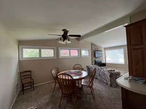 201 S Jackson St, Morrison, IL 61270 photo 9