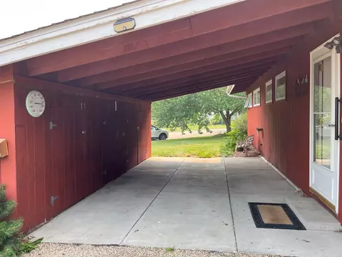 201 S Jackson St, Morrison, IL 61270 photo 3