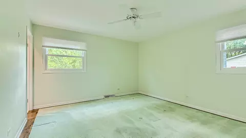 4080 Suffolk Ln, Hoffman Estates, IL 60192 photo 16