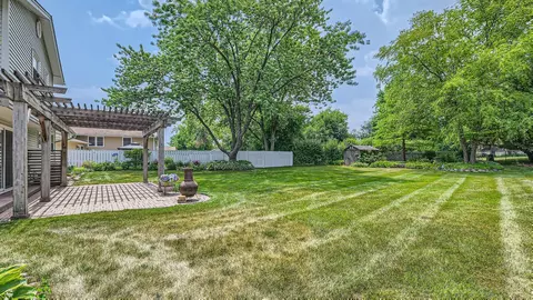 4080 Suffolk Ln, Hoffman Estates, IL 60192 photo 24