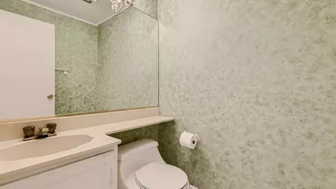 4080 Suffolk Ln, Hoffman Estates, IL 60192 photo 14