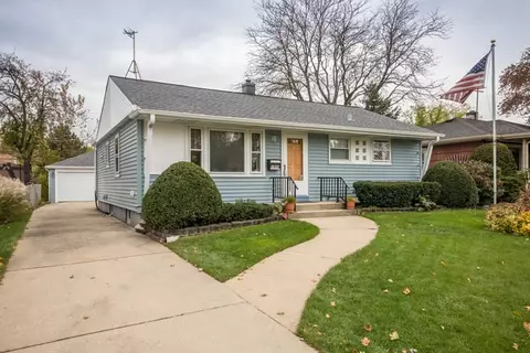 1905 Welwyn Ave, Des Plaines, IL 60018