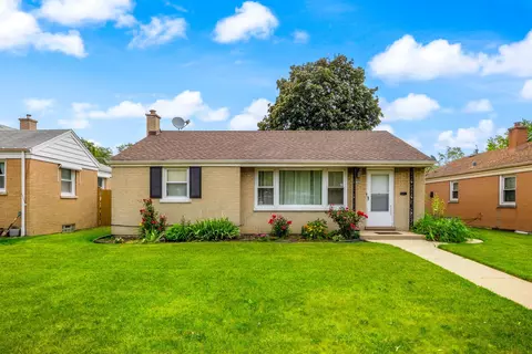 9309 Long Ave, Skokie, IL 60077