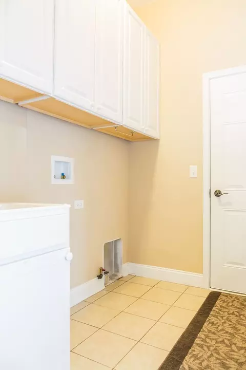 3853 Olympia Fields Dr, Elgin, IL 60124 photo 17