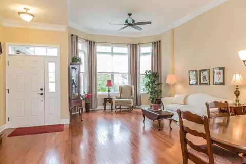 3853 Olympia Fields Dr, Elgin, IL 60124 photo 2