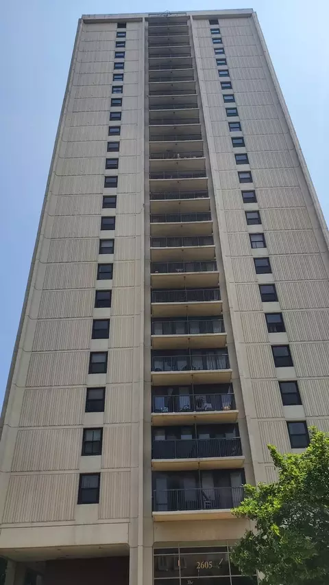 2605 S Indiana Ave #1501, Chicago, IL 60616