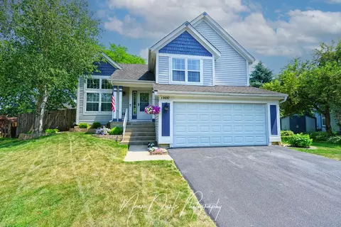 1430 Lawn Ct, Grayslake, IL 60030